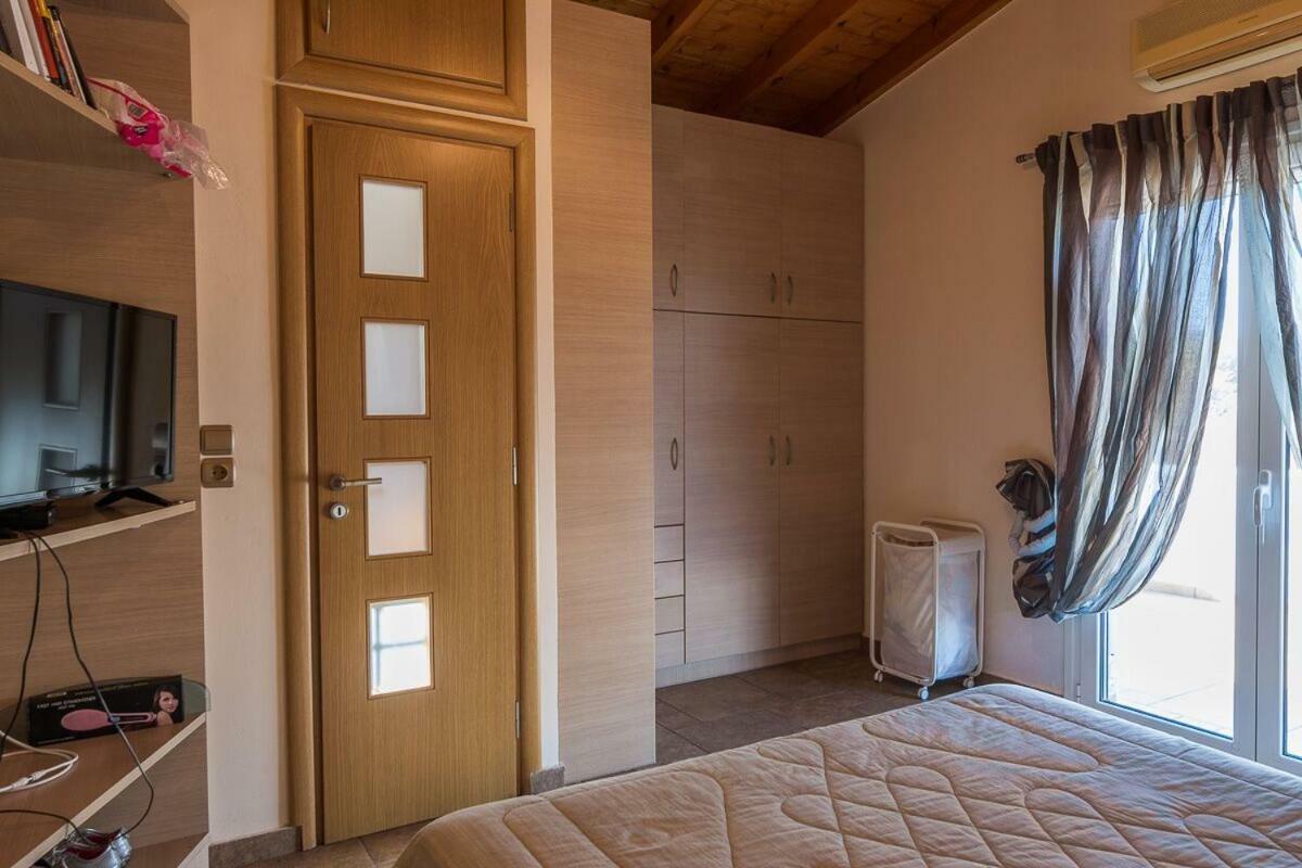 House Next To The Sea Villa Ermioni Bagian luar foto